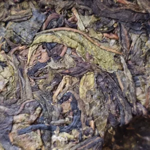 Чай Шен пуер 357г 2003року Півмісяць зі старого дерева Баньчжан №4