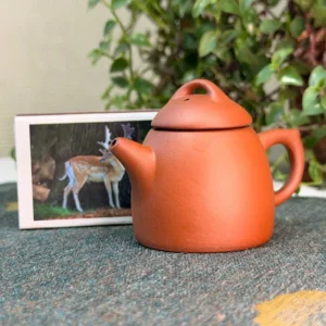 Чайна фігурка мікрочайник 25мл з Ісинської глини, світлий високий №1