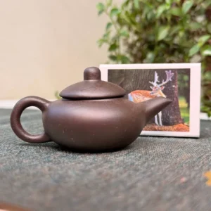 Чайна фігурка мікрочайник 16мл з Ісинської глини, темний низький №1