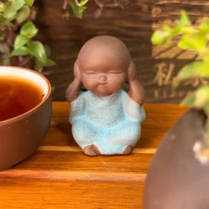 Чайна фігурка монах хранитель тиші, з ісинської глини №2