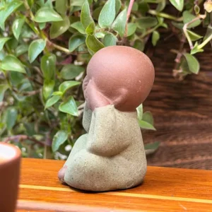 Чайна фігурка монах страж світла, з ісинської глини №4