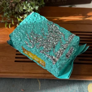 Чай улун 250г 2025р Бай Я Ци Лань з гори Цзюфен, бірюзова вакуумна пачка №1