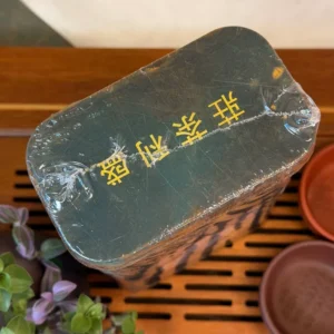 Чай Шен пуер 100г 1997року Шенлі, колекційний у вінтажній жестяній коробці №2