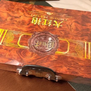 Подарунковий набір чаю 250г 2024р валіза Да Хун Пао №1