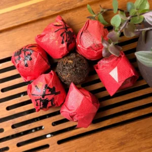 Чай Шу пуер 8г 2023р витриманий, Червона кулька ваговий 1кг №1